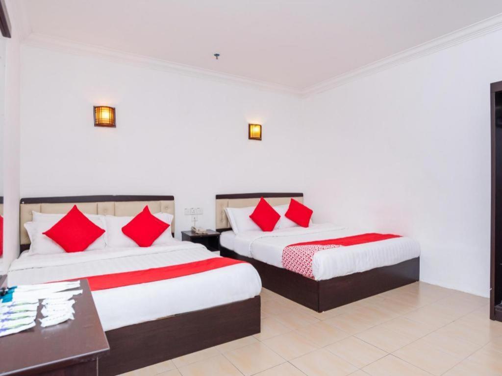 Super Oyo 1114 Neo Pegasus Hotel Segamat Exterior photo