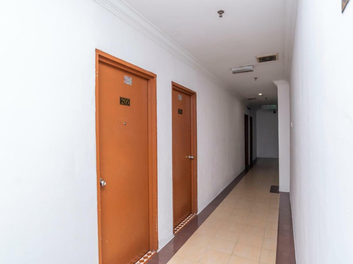 Super Oyo 1114 Neo Pegasus Hotel Segamat Exterior photo
